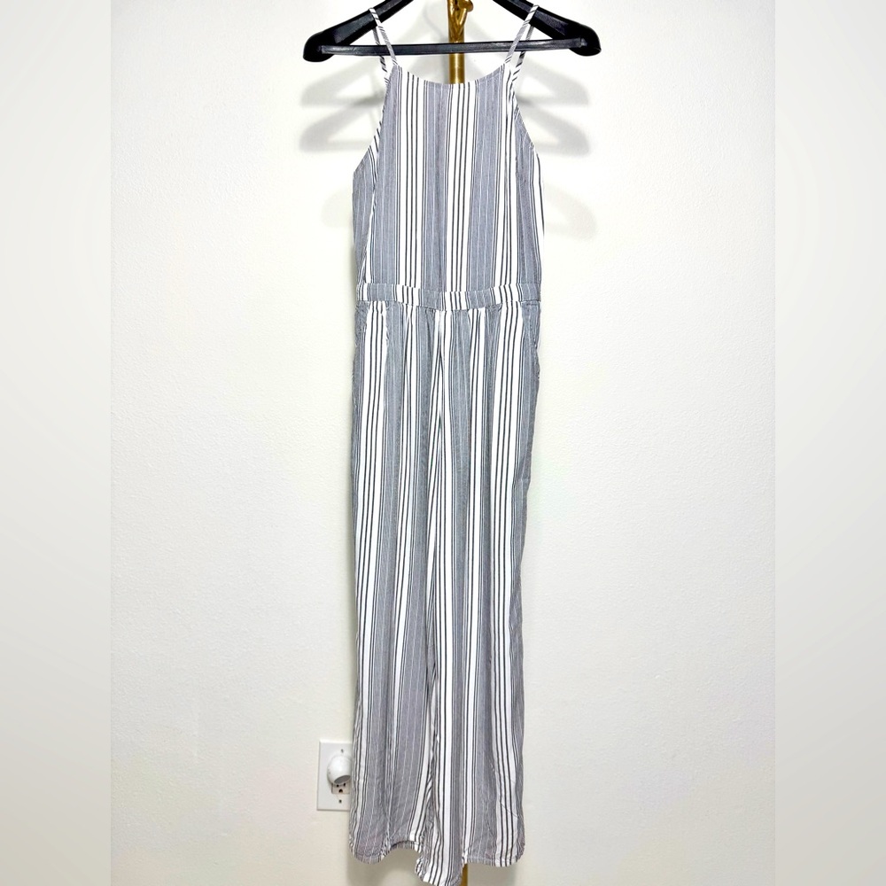 Hollister Gray Stripes Sleeveless Smocked Back cropped Wide Leg Jumpsuits, XS